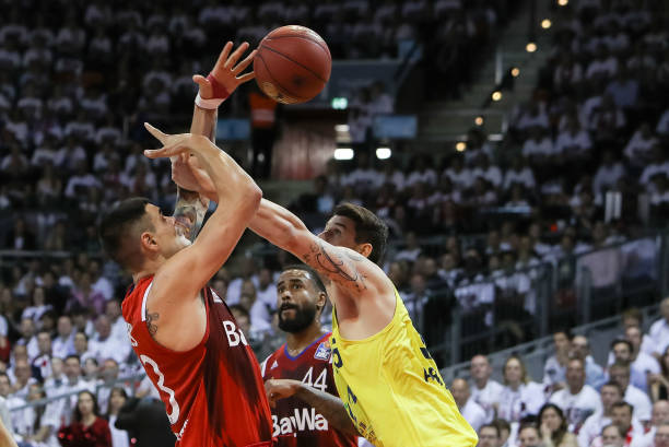 海港队在战 海港队在战