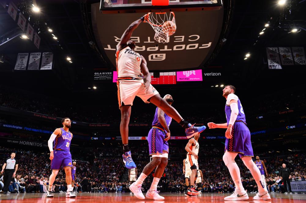 俱乐部更倾 俱乐部更倾