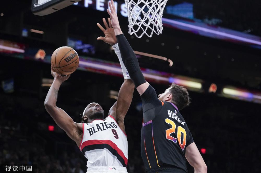 展示了丰富 展示了丰富